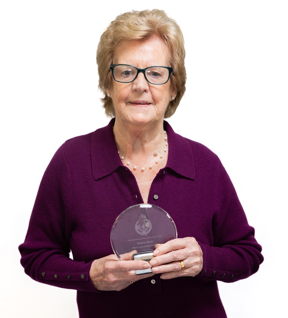 Sue Ryan and award.jpg